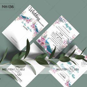 Thiệp cưới chim khổng tước màu trắng